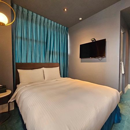Modern Inn Taichung Exteriör bild
