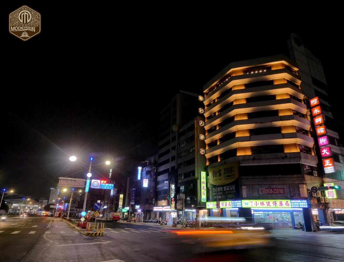 Modern Inn Taichung Exteriör bild