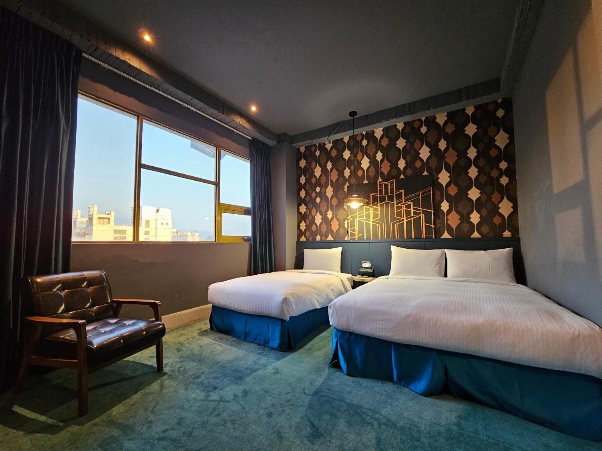 Modern Inn Taichung Exteriör bild
