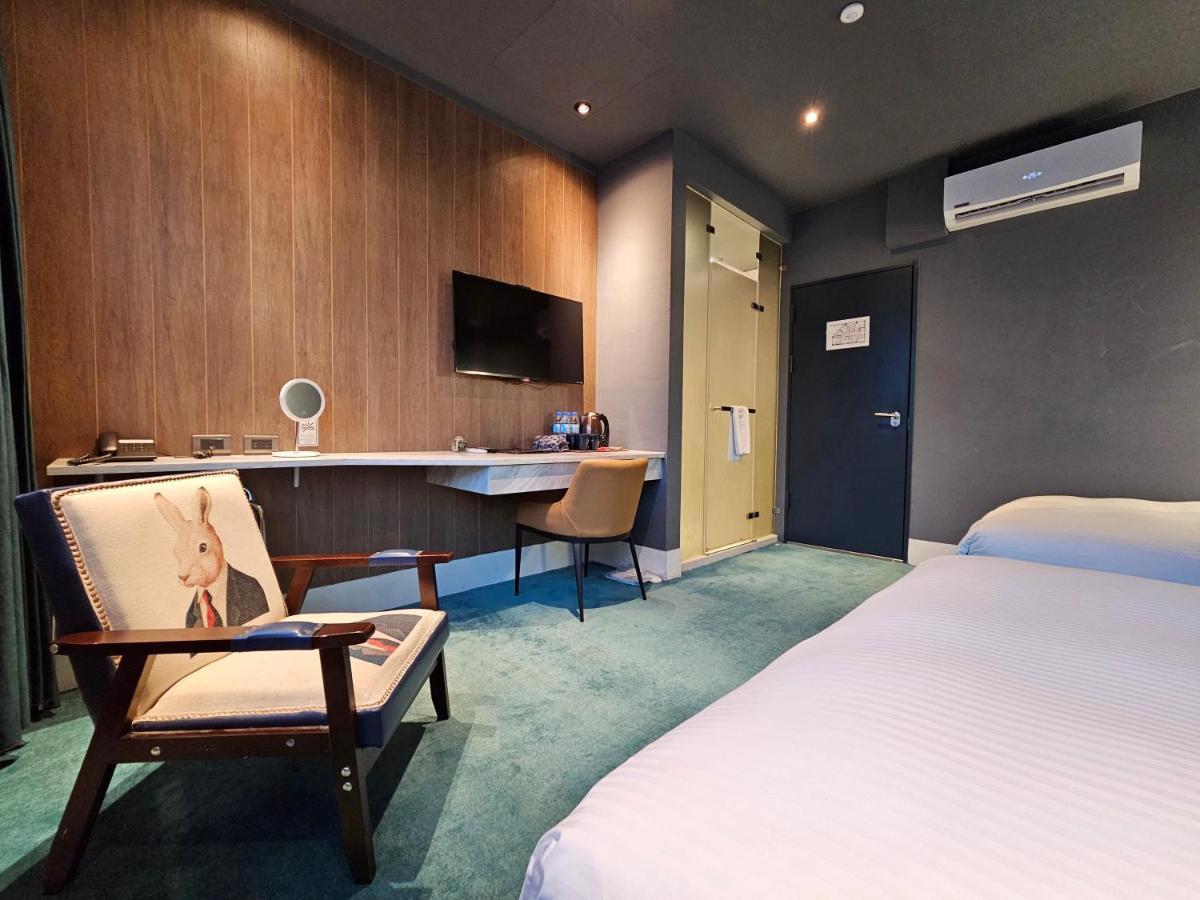 Modern Inn Taichung Exteriör bild