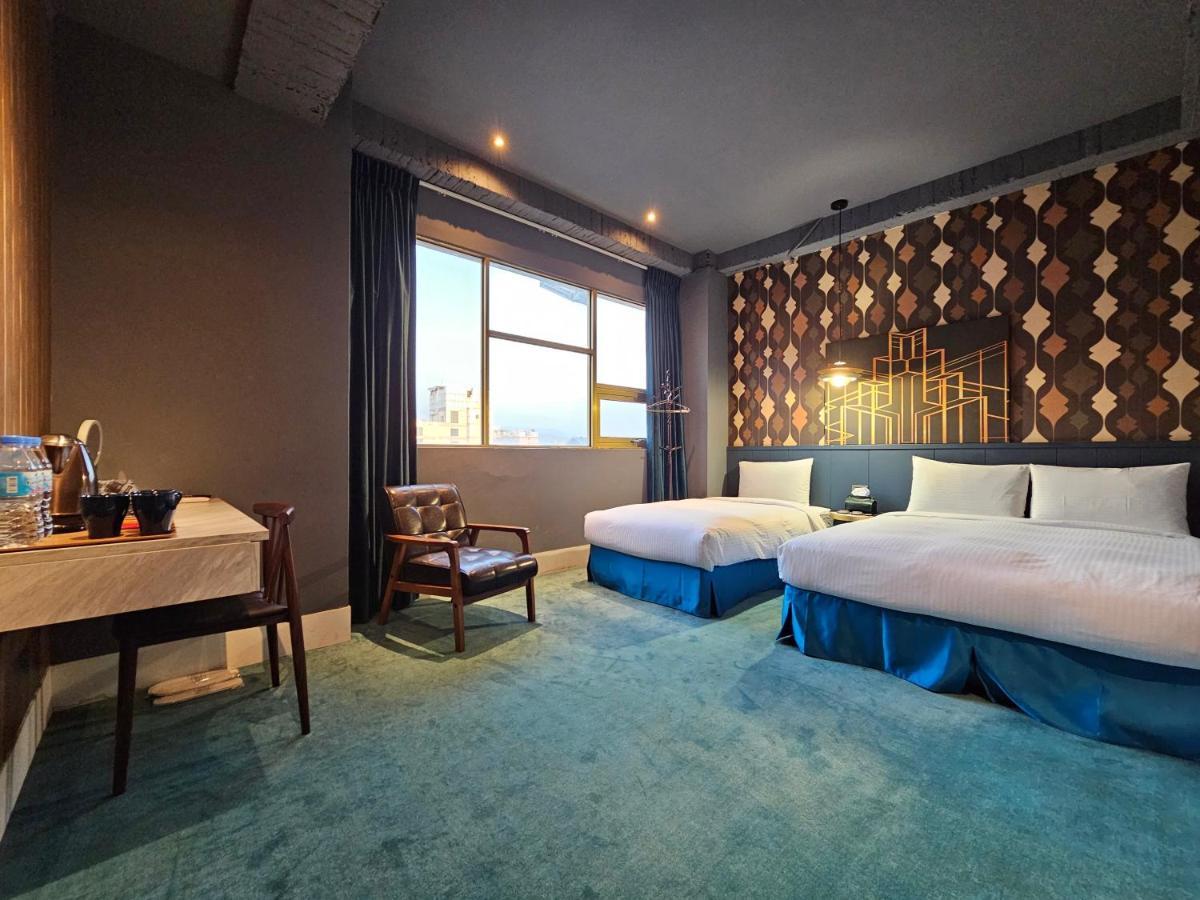 Modern Inn Taichung Exteriör bild