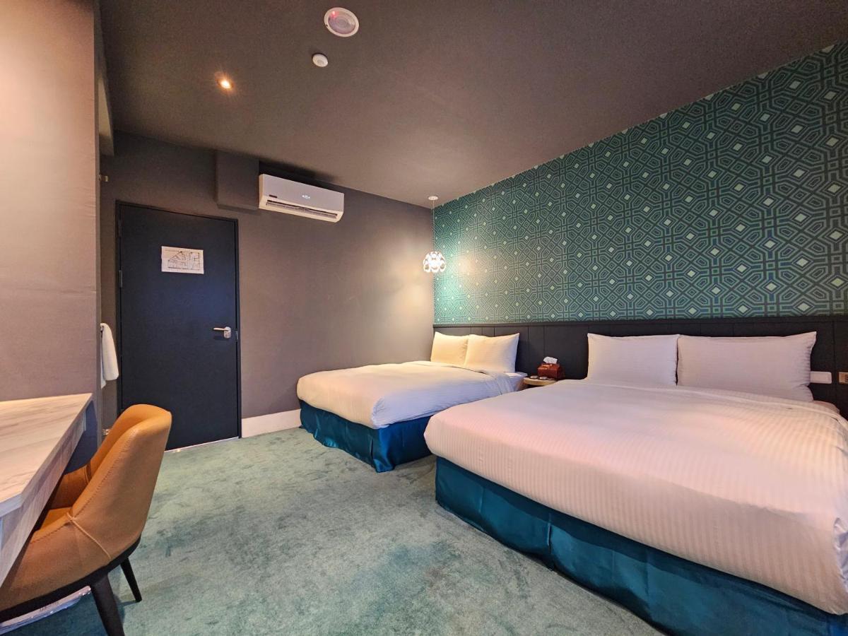 Modern Inn Taichung Exteriör bild